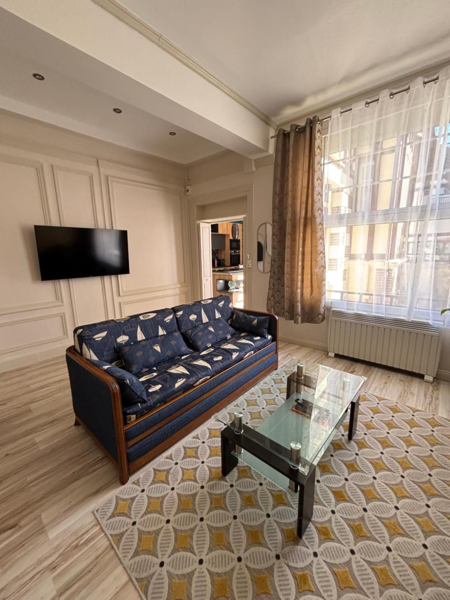 Appartement Elegant Au Coeur De Cabourg Esterno foto